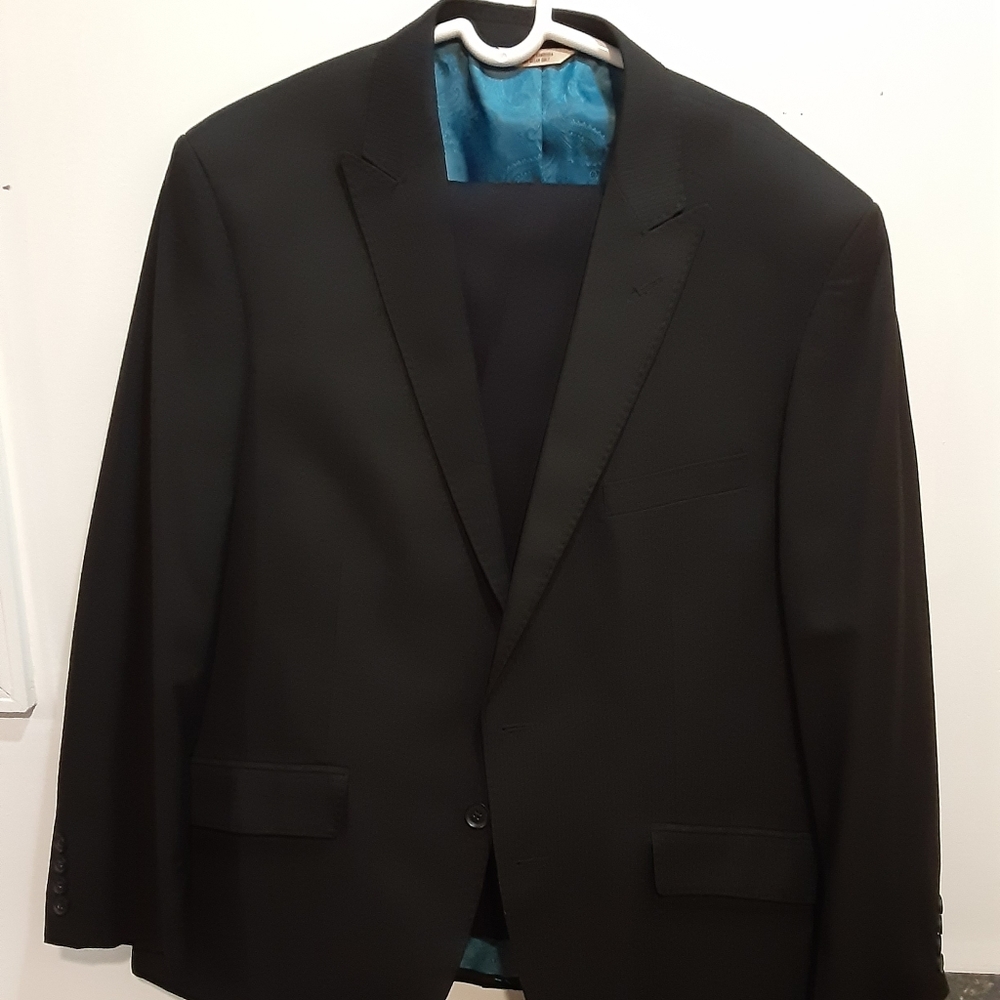 Men's Champs Black Suite 46R Coat/ 40x30 Pants